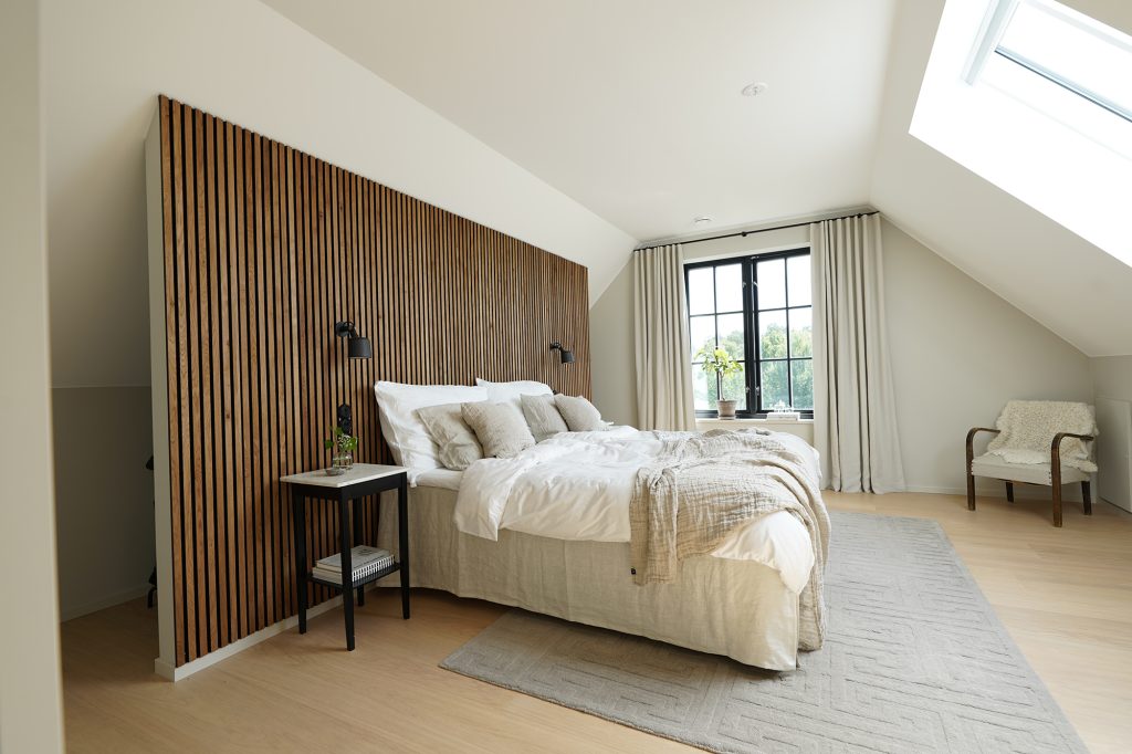 Image 3 of 7 in Akupanel gallery