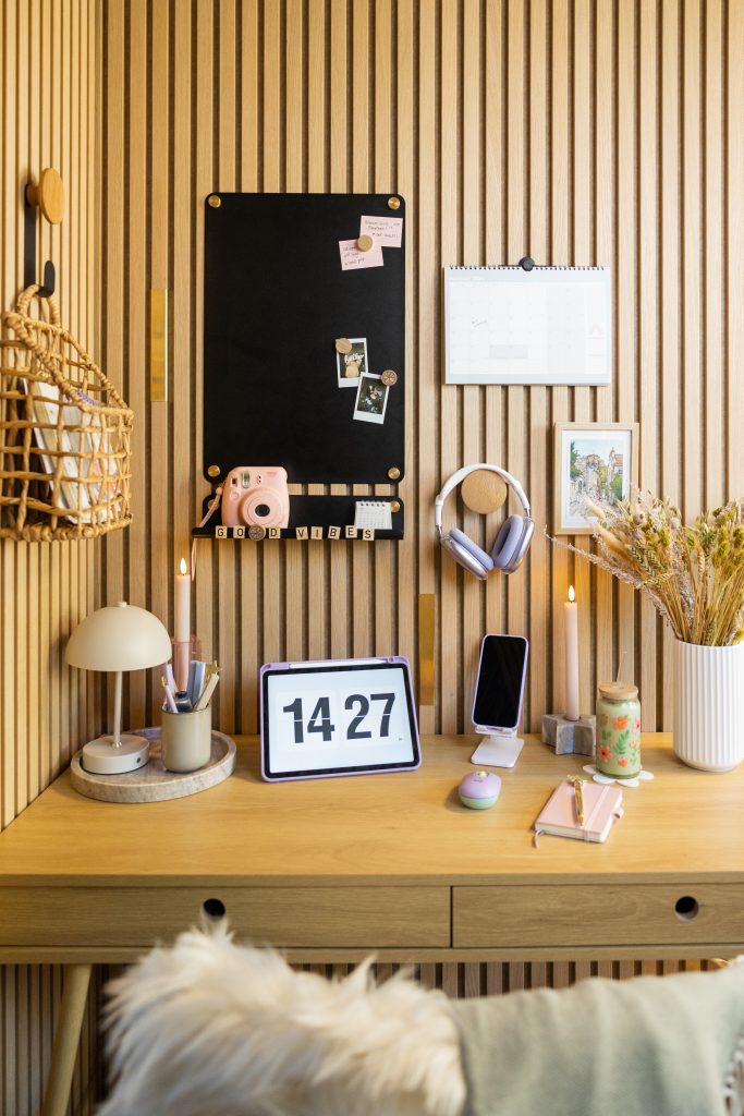 Image 6 of 8 in Magnetic board gallery