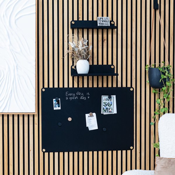 Magnetic board