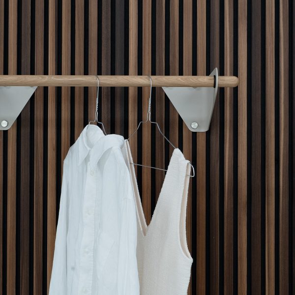 Linn Coat Rail