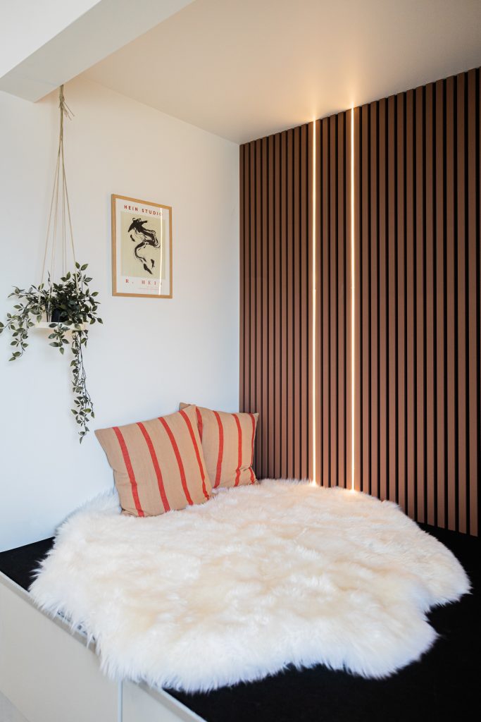 Image 3 of 4 in Akupanel | 240 gallery