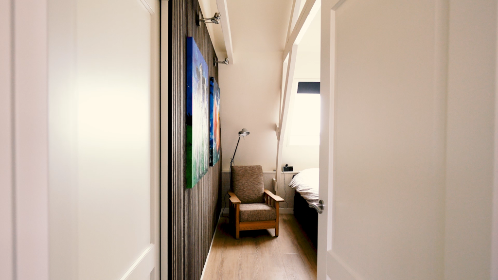 Annemiek-bedroom-snapshot1-nl