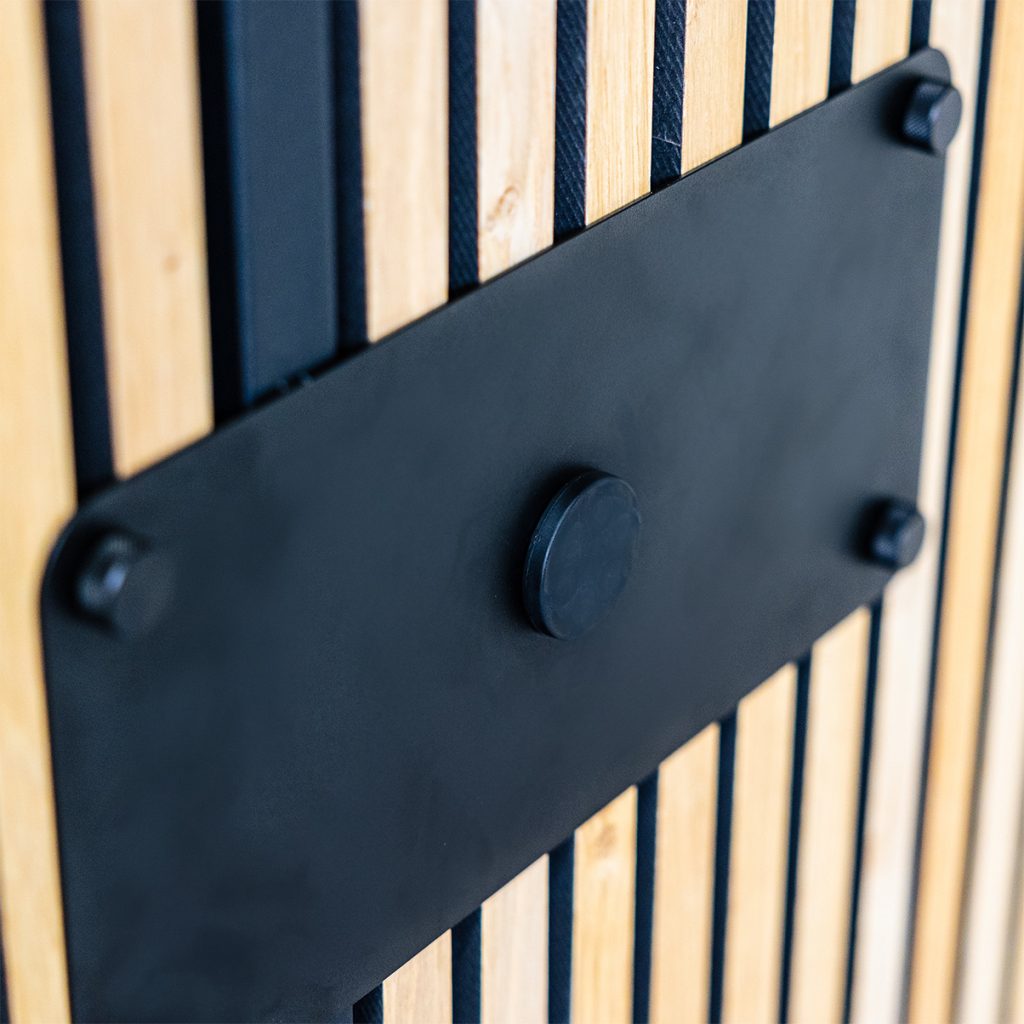 tv-mount-bracket-on-wall-magnet