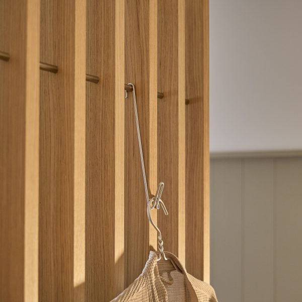 Embrace | Alva Wire Hook