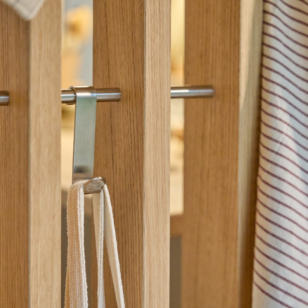 Image 7 of 9 in Embrace | Alva S-Hook (2 pcs) gallery