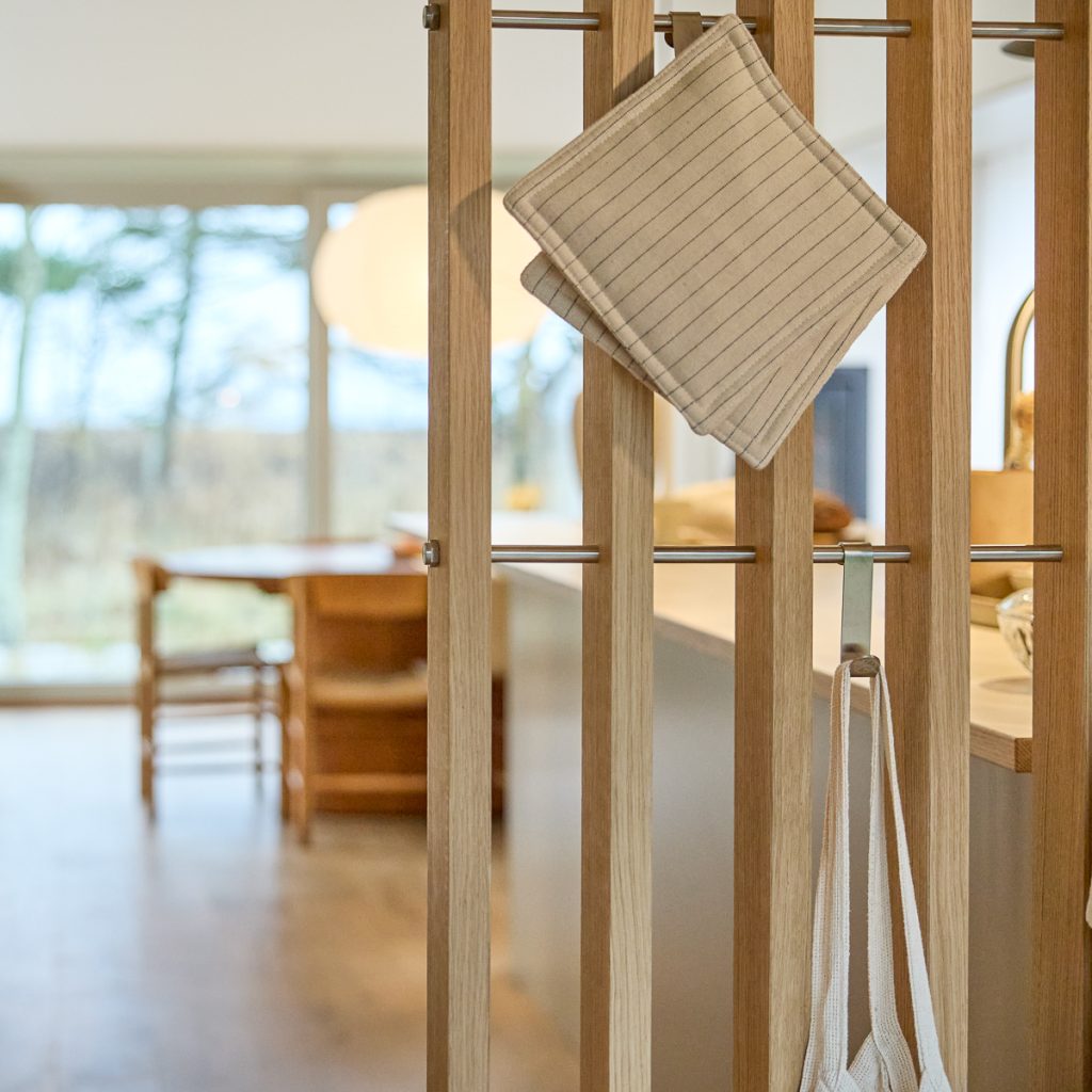 Image 6 of 9 in Embrace | Alva S-Hook (2 pcs) gallery