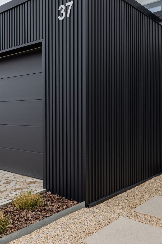 Image 3 of 8 in AluWood gallery